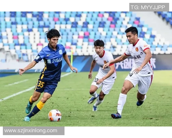 广州足球队战术创新引领潮流成就新高峰 广州足球队战术创新引领潮流成就新高峰